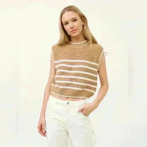 New sleeves less vest/sweater tan w/cream stripes